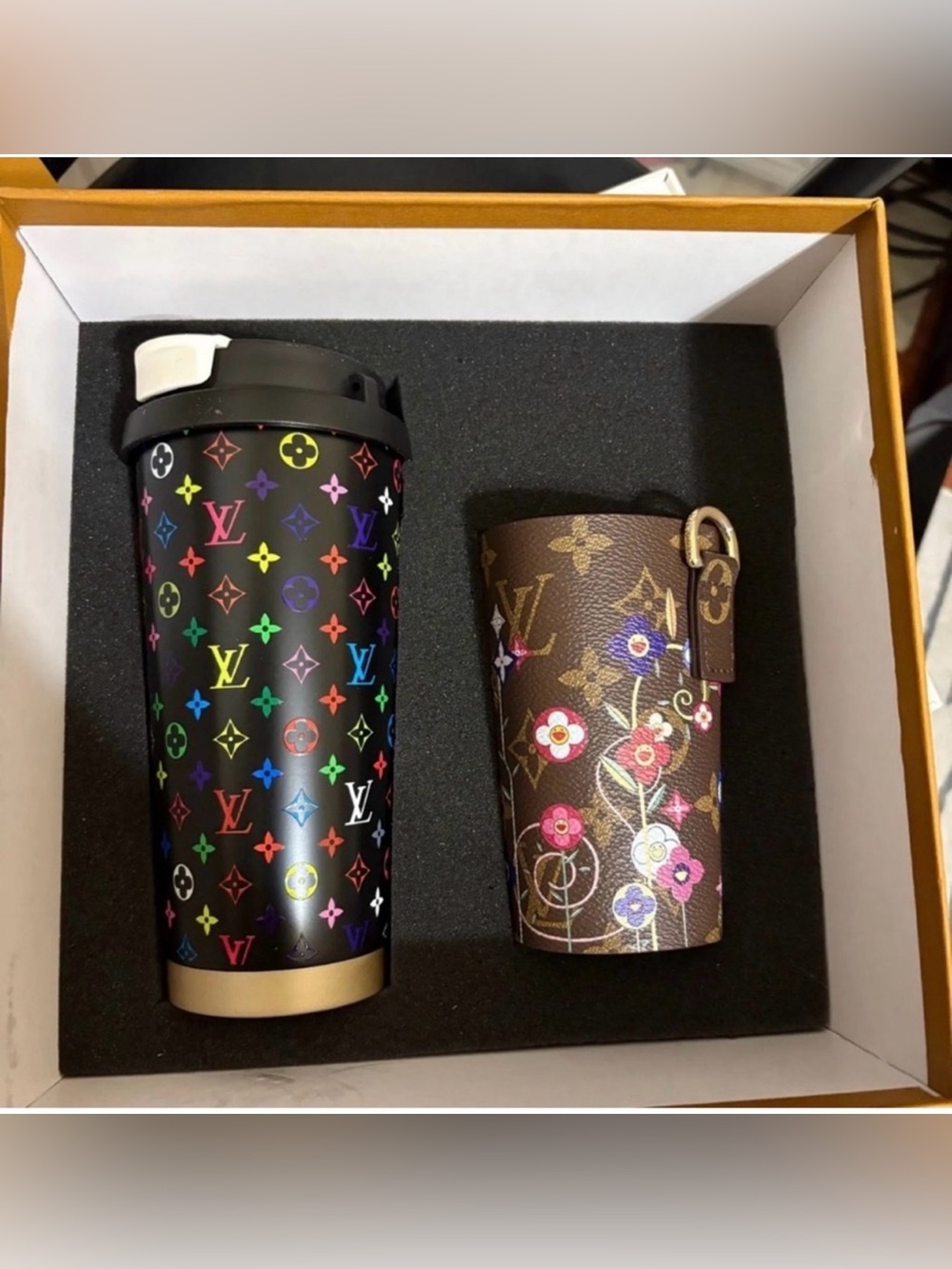 New GWP Louis Vuitton Murakami Cup Holder and Tumbler Set